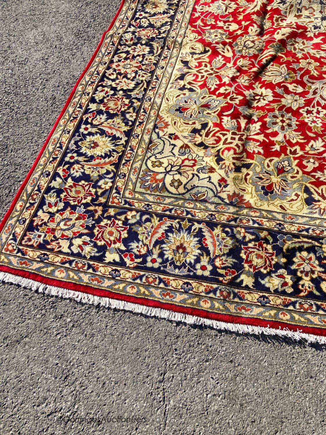 A Najaf Abad carpet, 370 x 250cm - Image 2 of 7