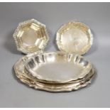 Four continental 835s white metal shaped dishes and two similar 800 standard dish and an 800 bowl,