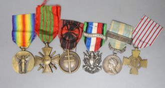 Six French WW1 and WW2 medals, including a French resistance medal