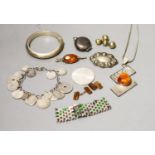 A quantity of costume jewellery etc