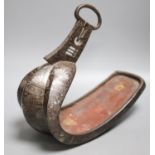 A Japanese Edo period silver-inlaid iron stirrup,some wear27cm