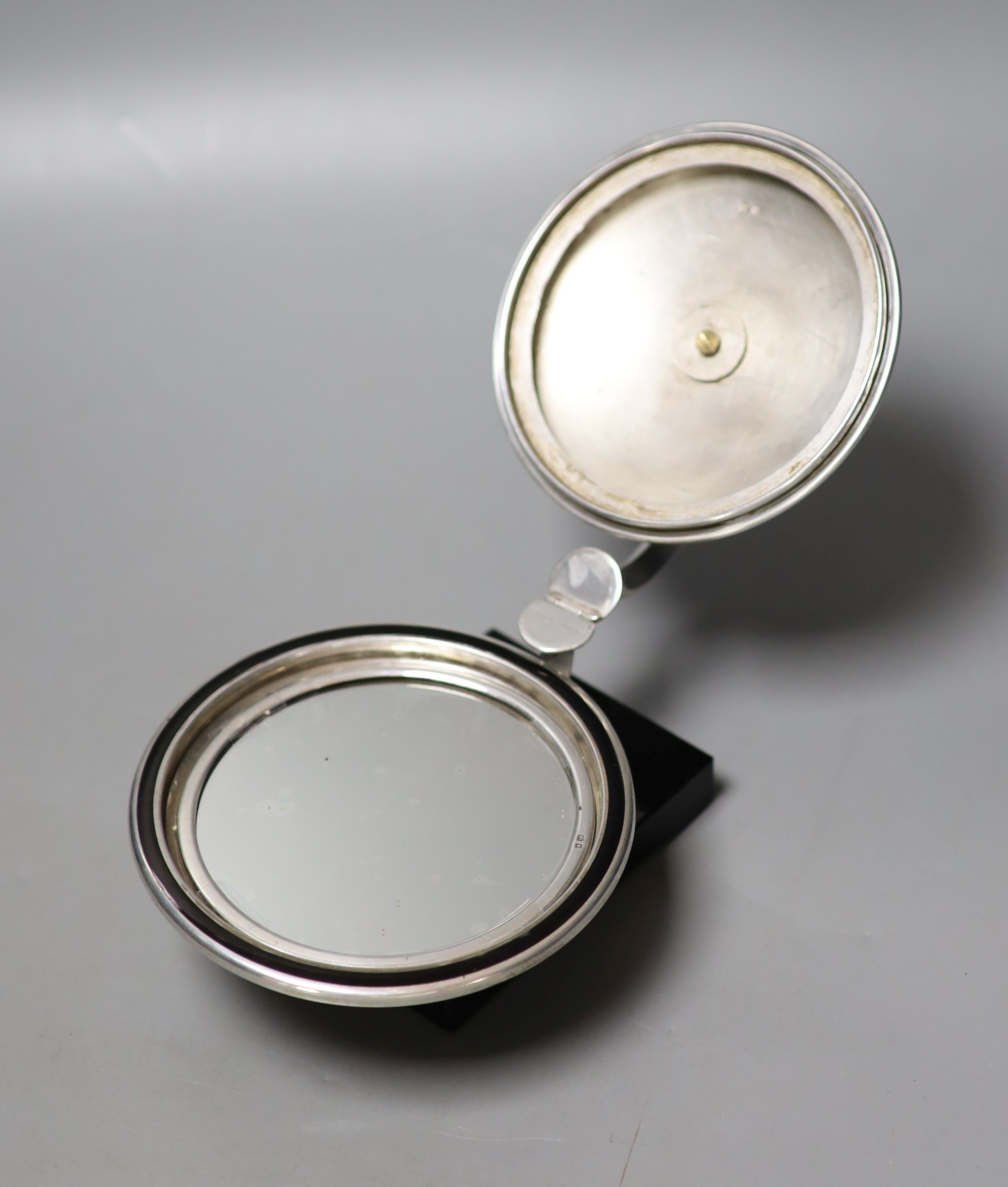 An unusual Art Deco engine turned silver and black enamel circular compact, with support arm, on - Image 3 of 4