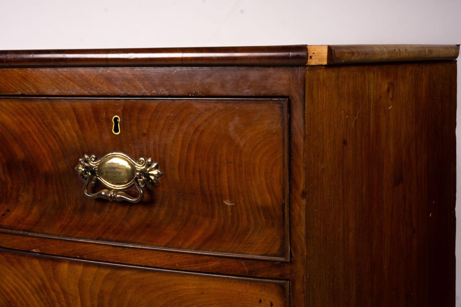 A Regency mahogany bow fronted chest, width 90cm, depth 50cm, height 90cm - Image 2 of 8