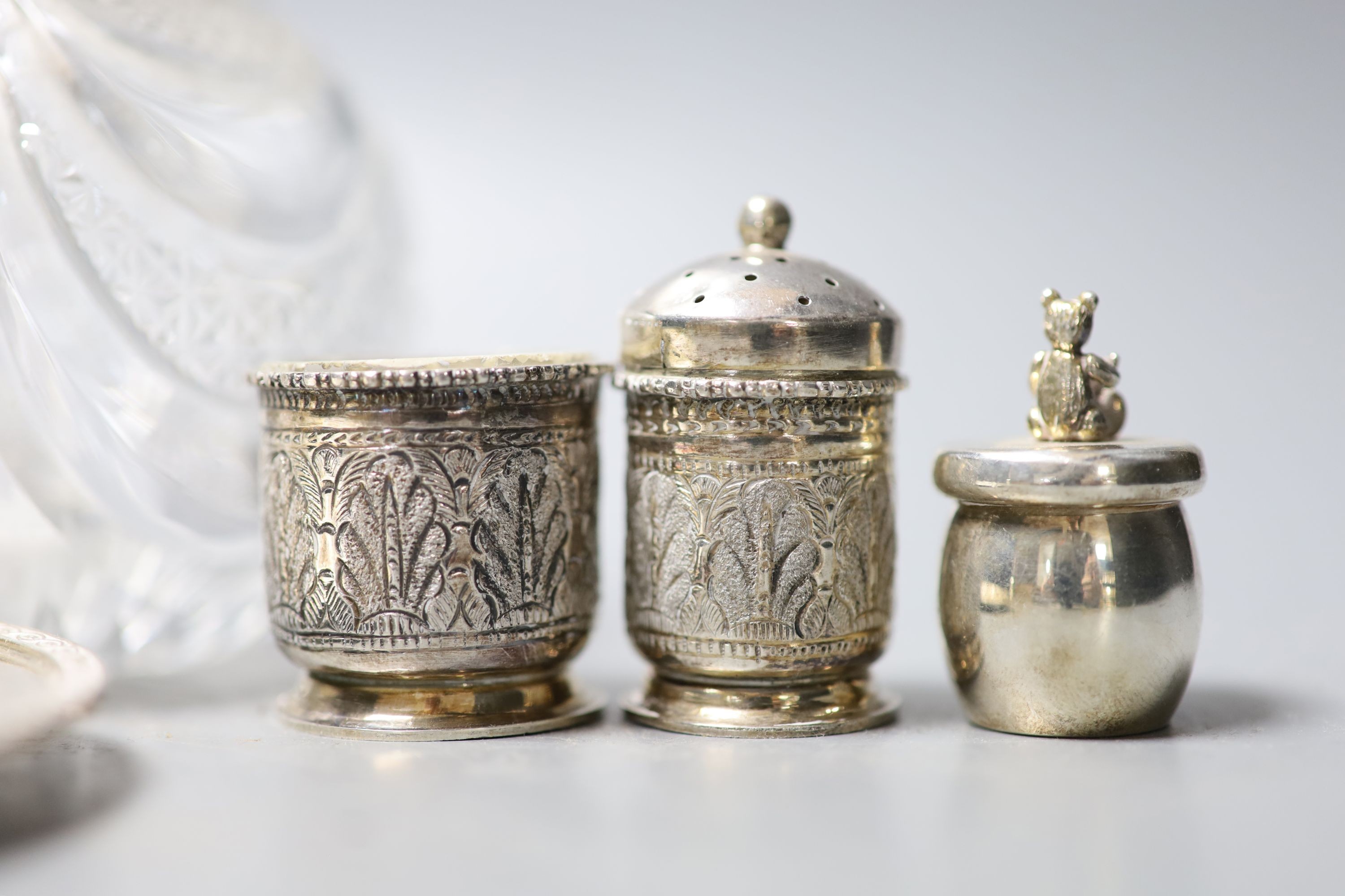 Mixed small silver including pair of silver dishes with glass liners, a silver hip flask, silver - Image 2 of 3