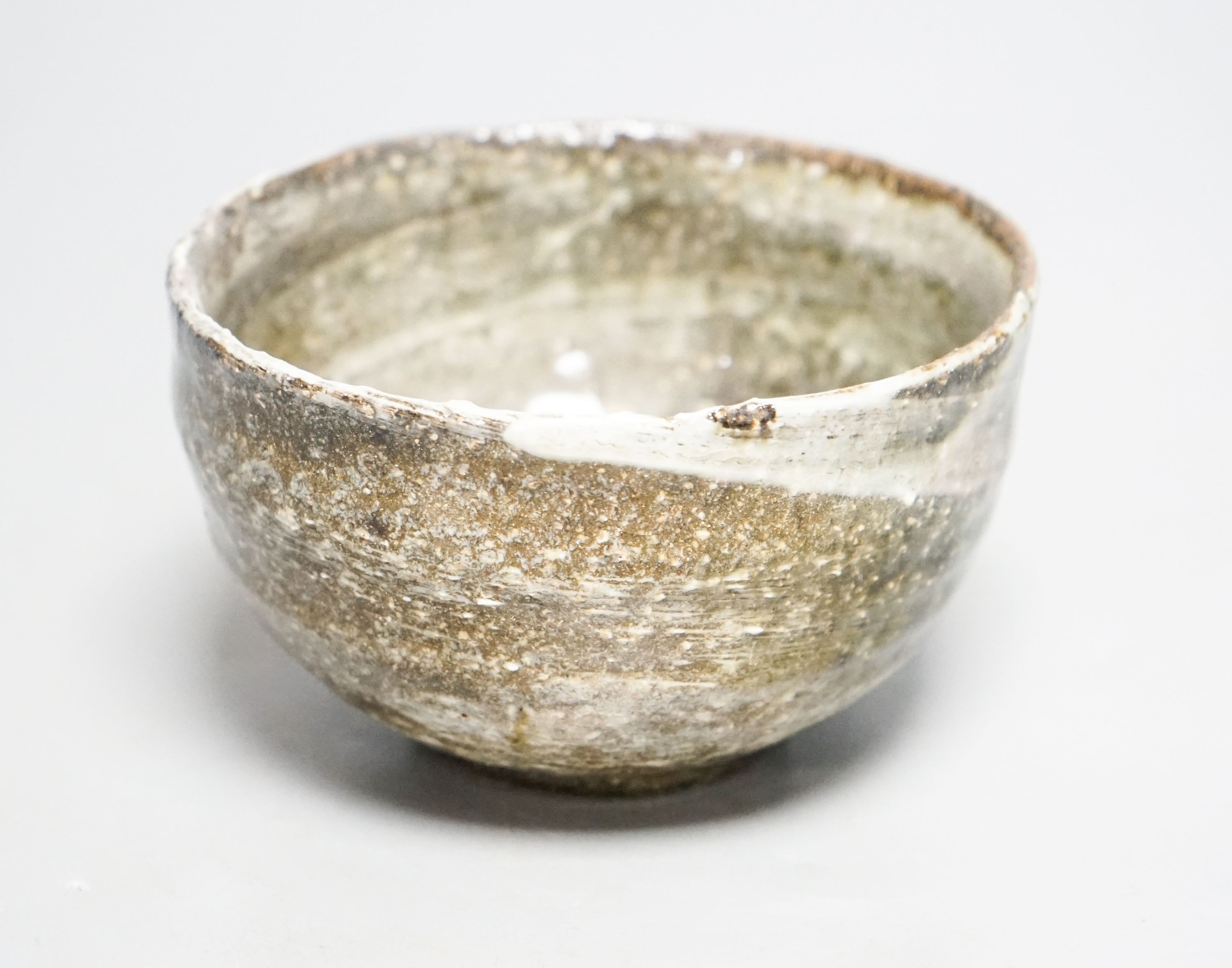 Akiko Hirai (Japanese, b.1970), a stoneware tea bowl12cm