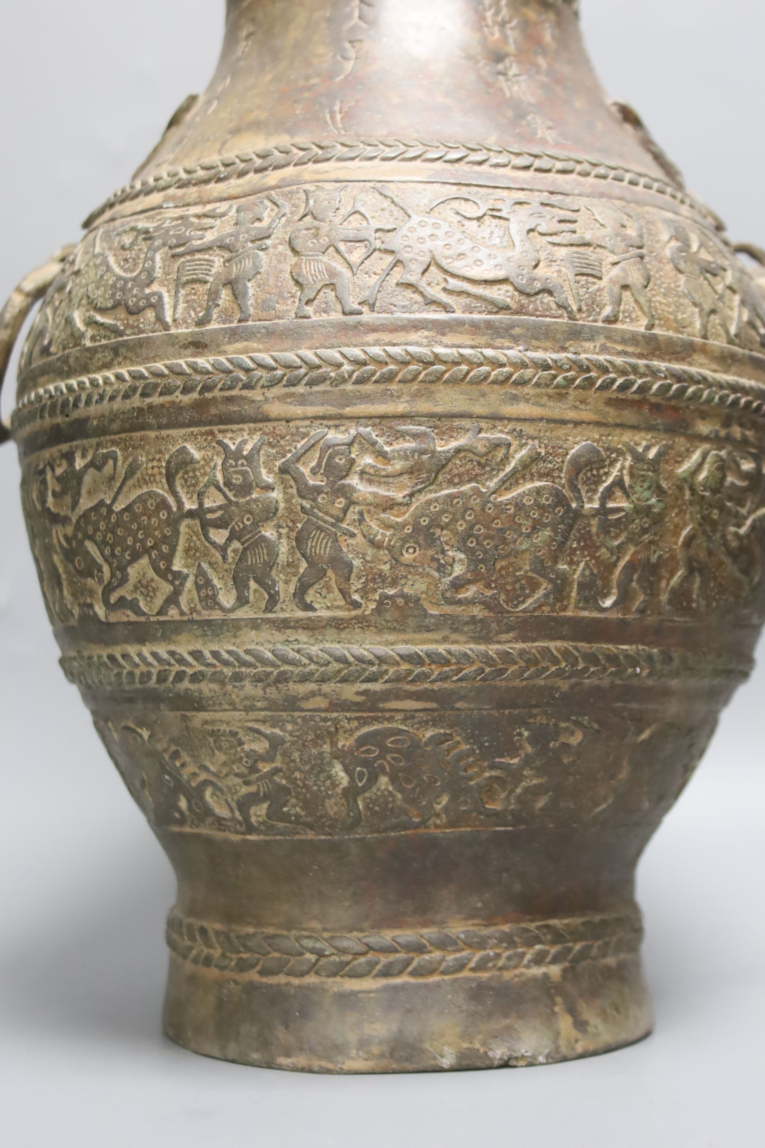 A Chinese cast bronze jar and cover, height 40cm - Image 3 of 6