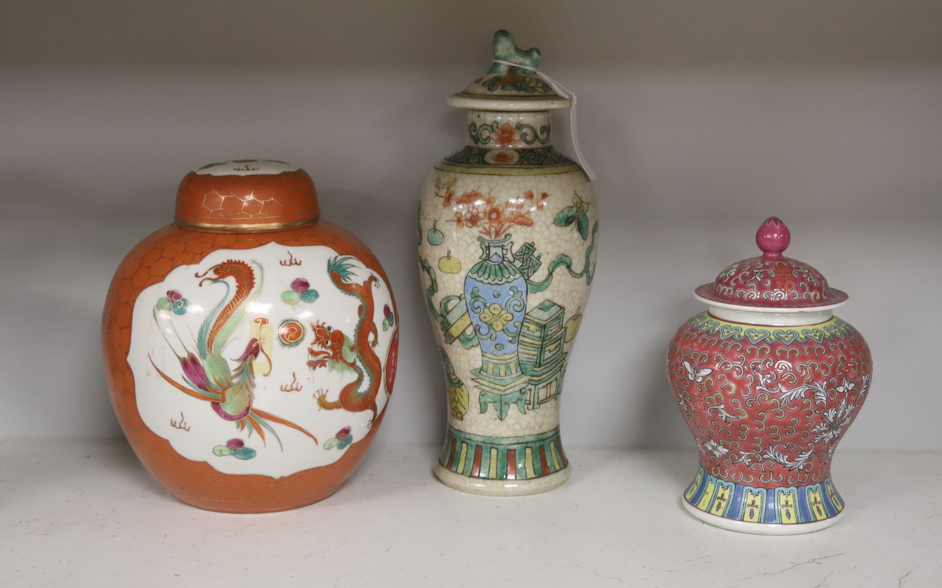 Two Chinese export blue and white plates, two ginger jars, a crackle ware vase and a lamp - Image 2 of 6