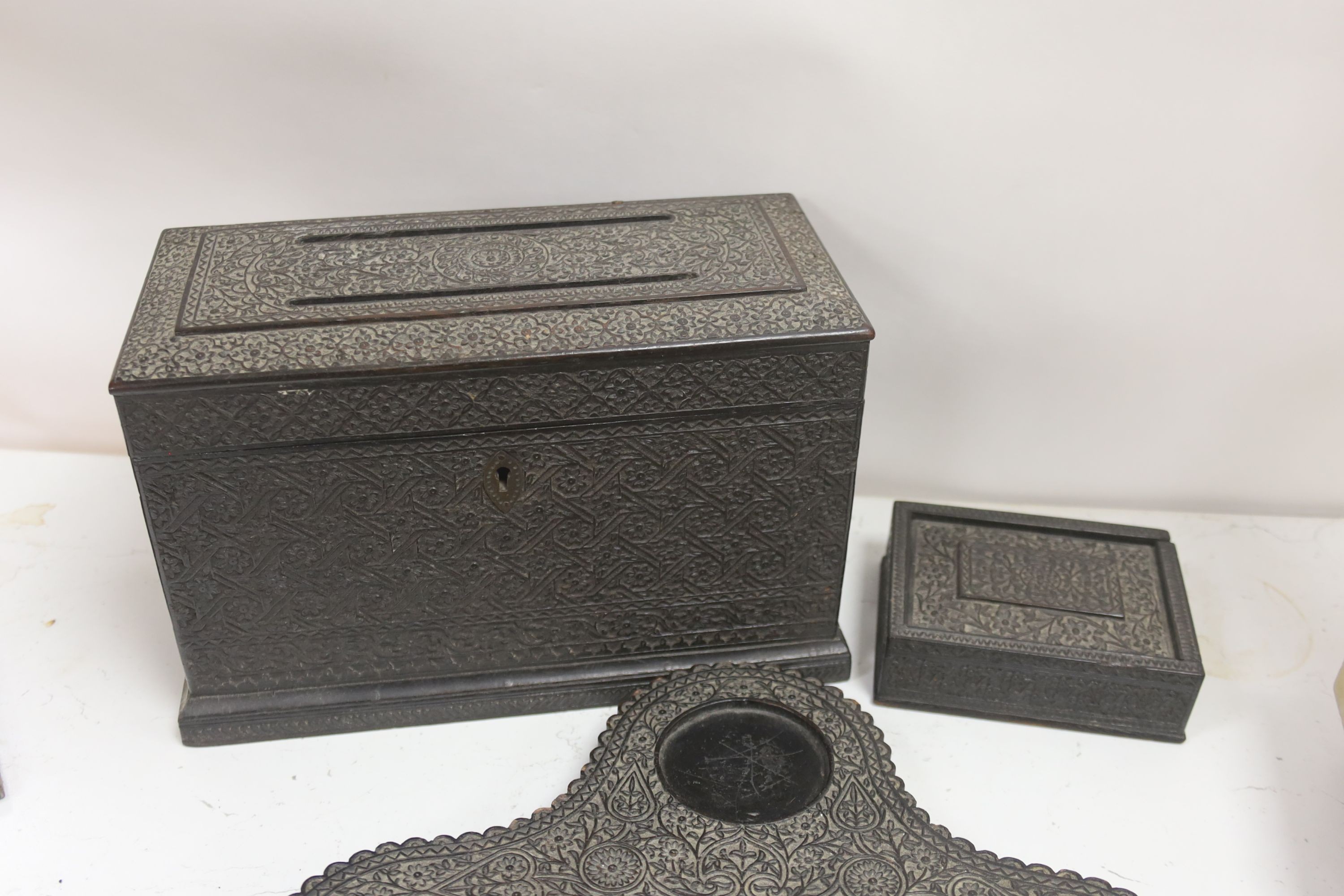 A James Cockings leather box containing a vellum patent letter with Queen Victoria Grand seal with - Image 4 of 5