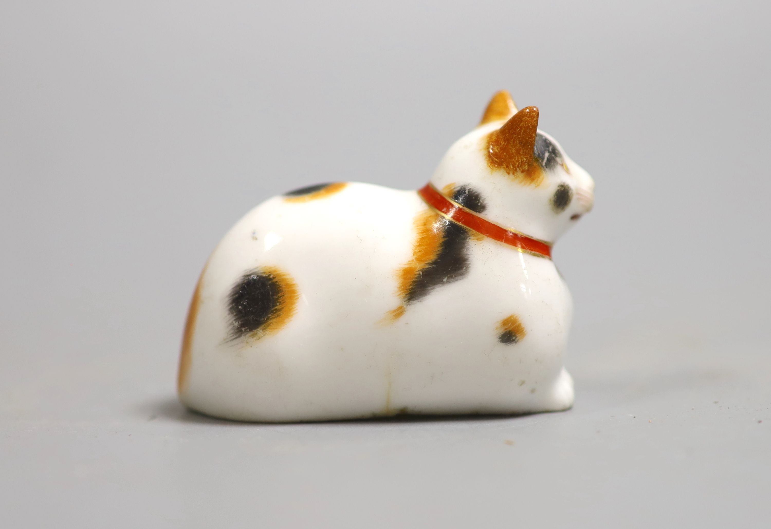 A rare Chamberlain Worcester porcelain model of a recumbent cat, c.1820-40, 6cmProvenance - Dennis - Image 3 of 3