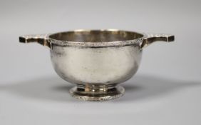 A George V Irish Art s& Crafts silver two handled bowl, T. Weir & Sons, Dublin, 1928, 19.7cm, 8oz.