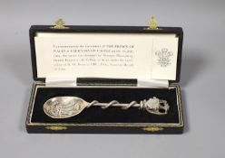 A cased silver Prince of Wales investiture spoons, J.D. Beardmore, London, 1969, 15.6cm.