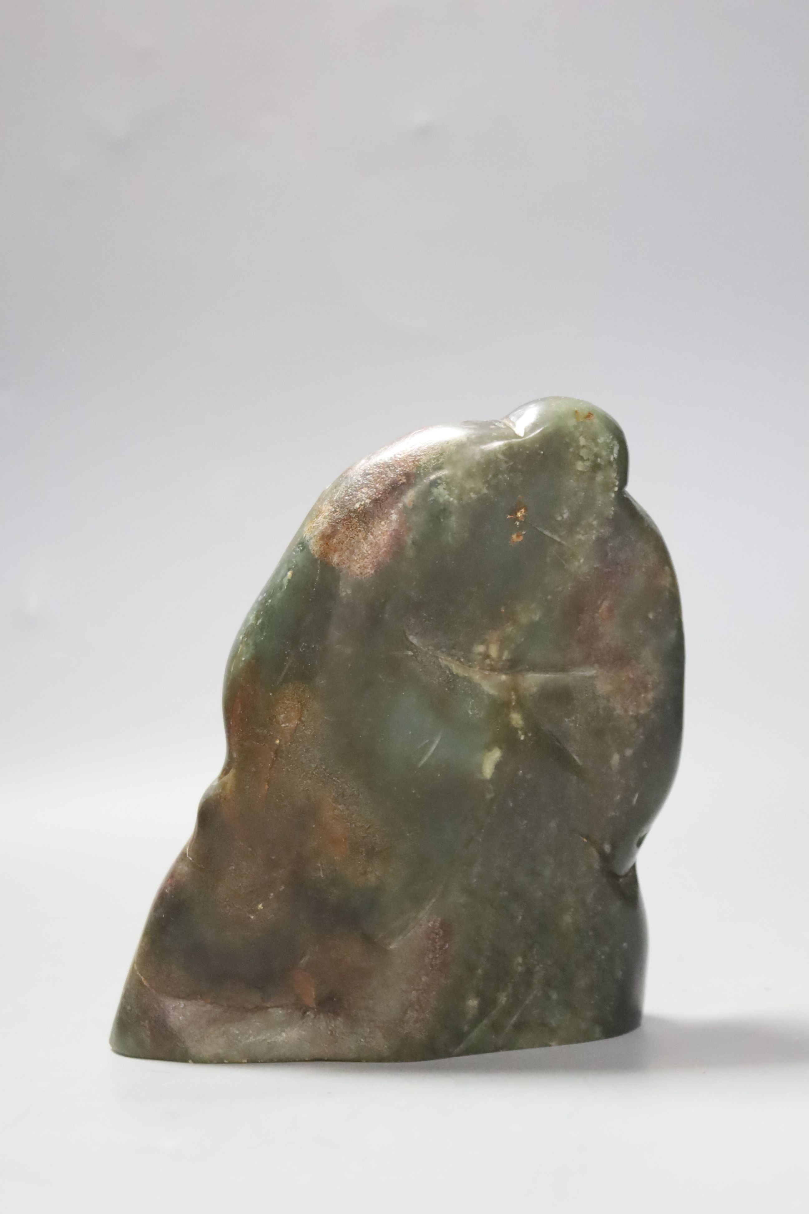 A Mongolian or Chinese green and brown jade figure of a general, 15cm high - Image 2 of 3