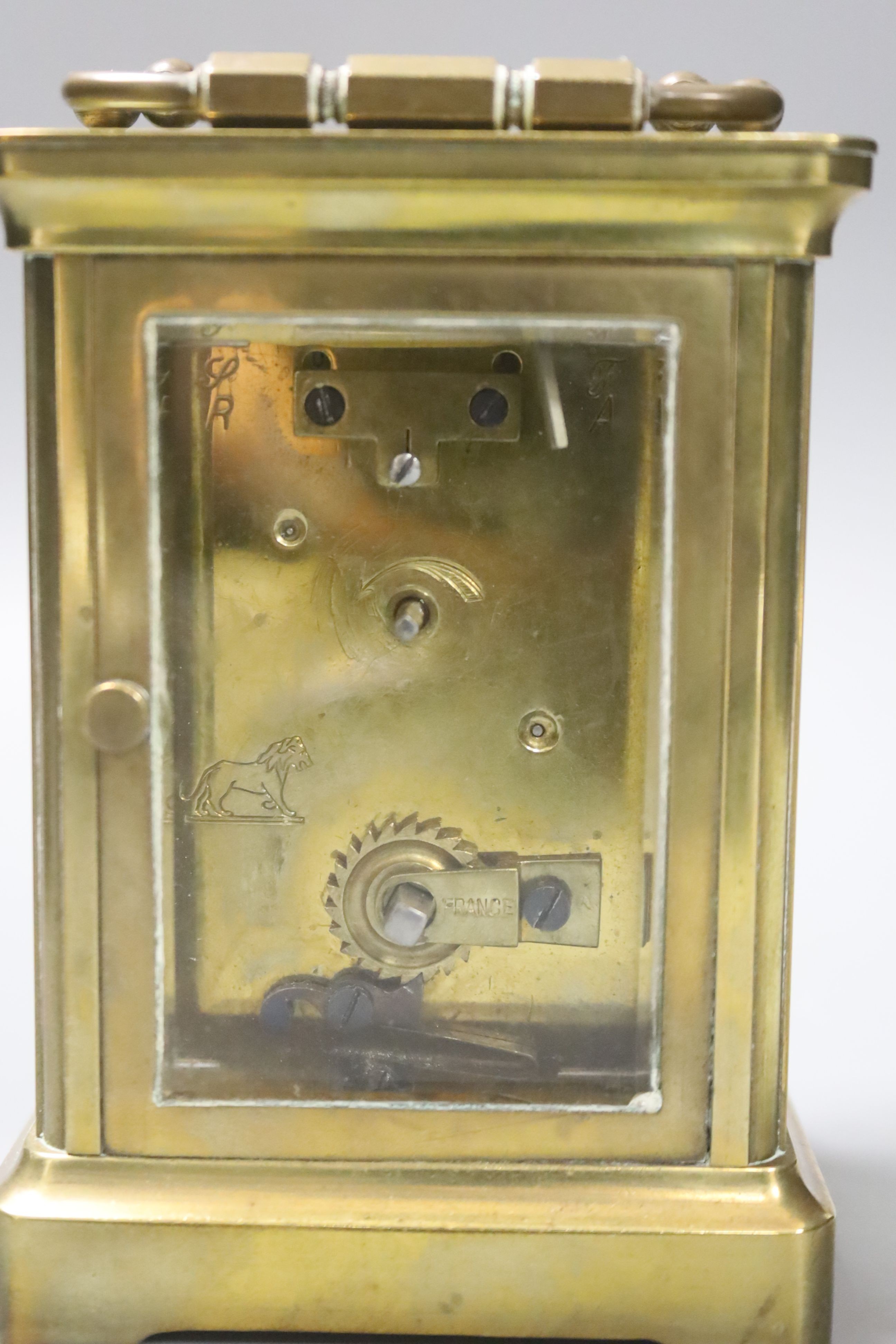 A cased brass carriage timepiece - Image 3 of 3