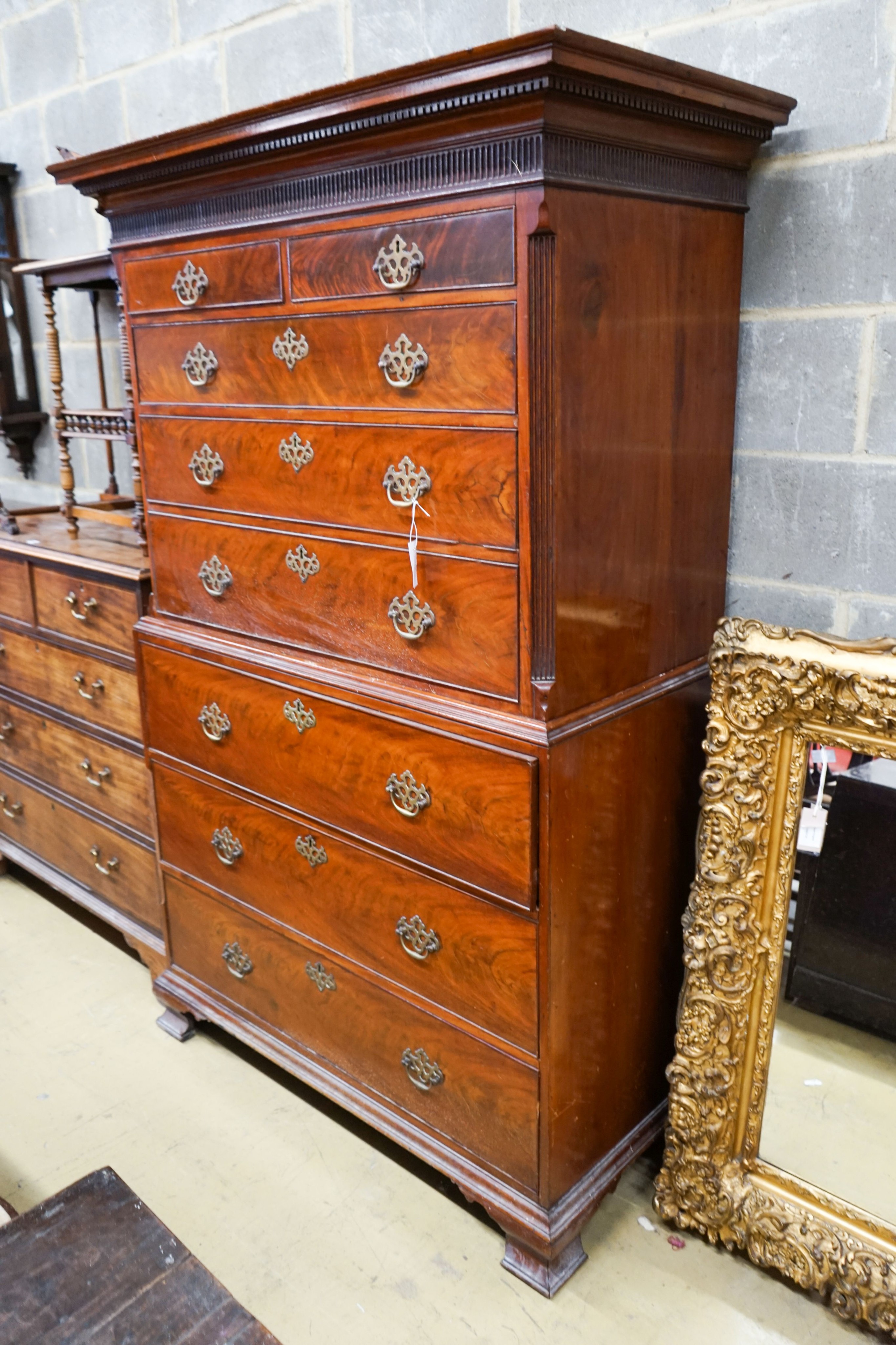 A George III mahogany chest on chest, width 124cm, depth 61cm, height 191cm - Image 2 of 5