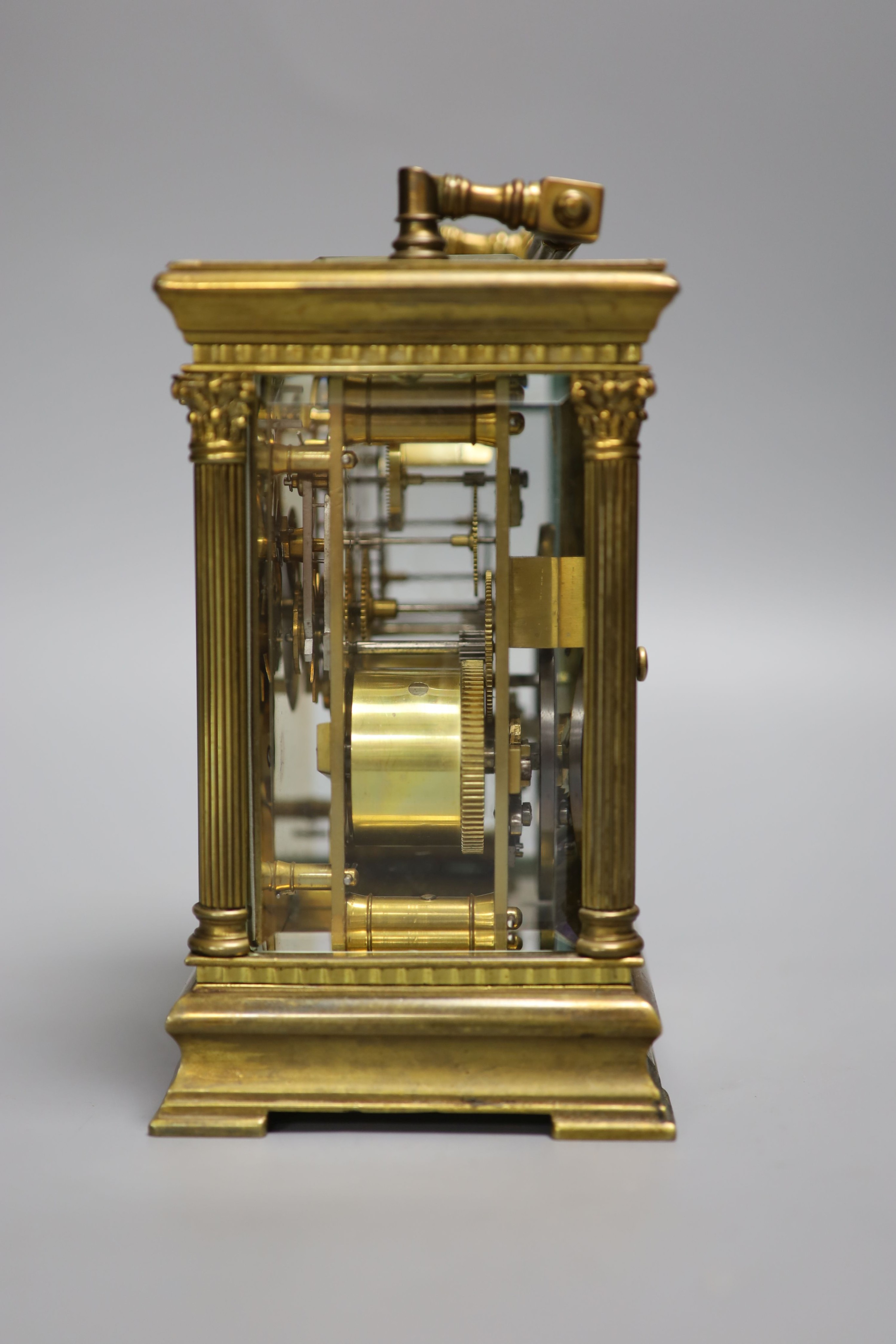 An Edwardian Corinthian brass repeating carriage clock, 20cm high to handle - Image 2 of 4