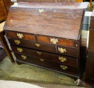 A George III mahogany bureau, width 122cm, depth 58cm, height 105cm