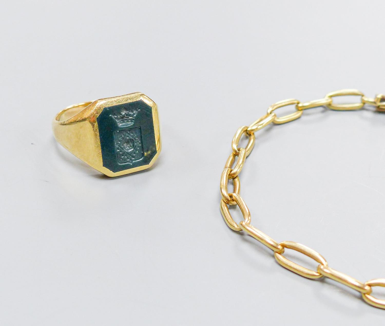 A yellow metal signet ring, inset octagonal intaglio chalcedony matrix, size U, gross 8.3 grams - Image 3 of 4