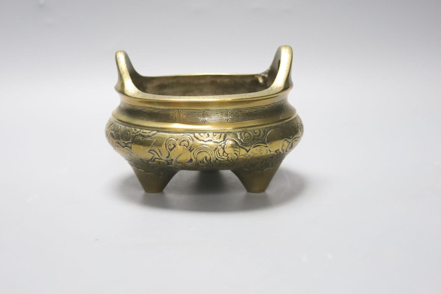 A Chinese bronze tripod censer, early 20th century,14cm - Image 2 of 4