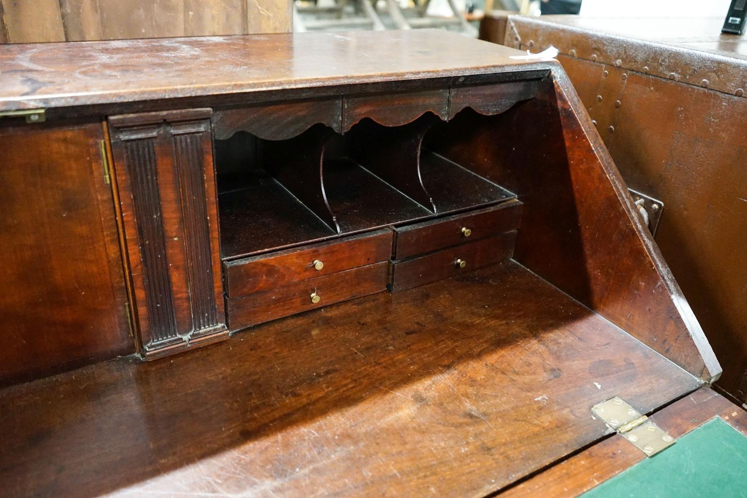 A George III mahogany bureau, width 122cm, depth 58cm, height 105cm - Image 5 of 5