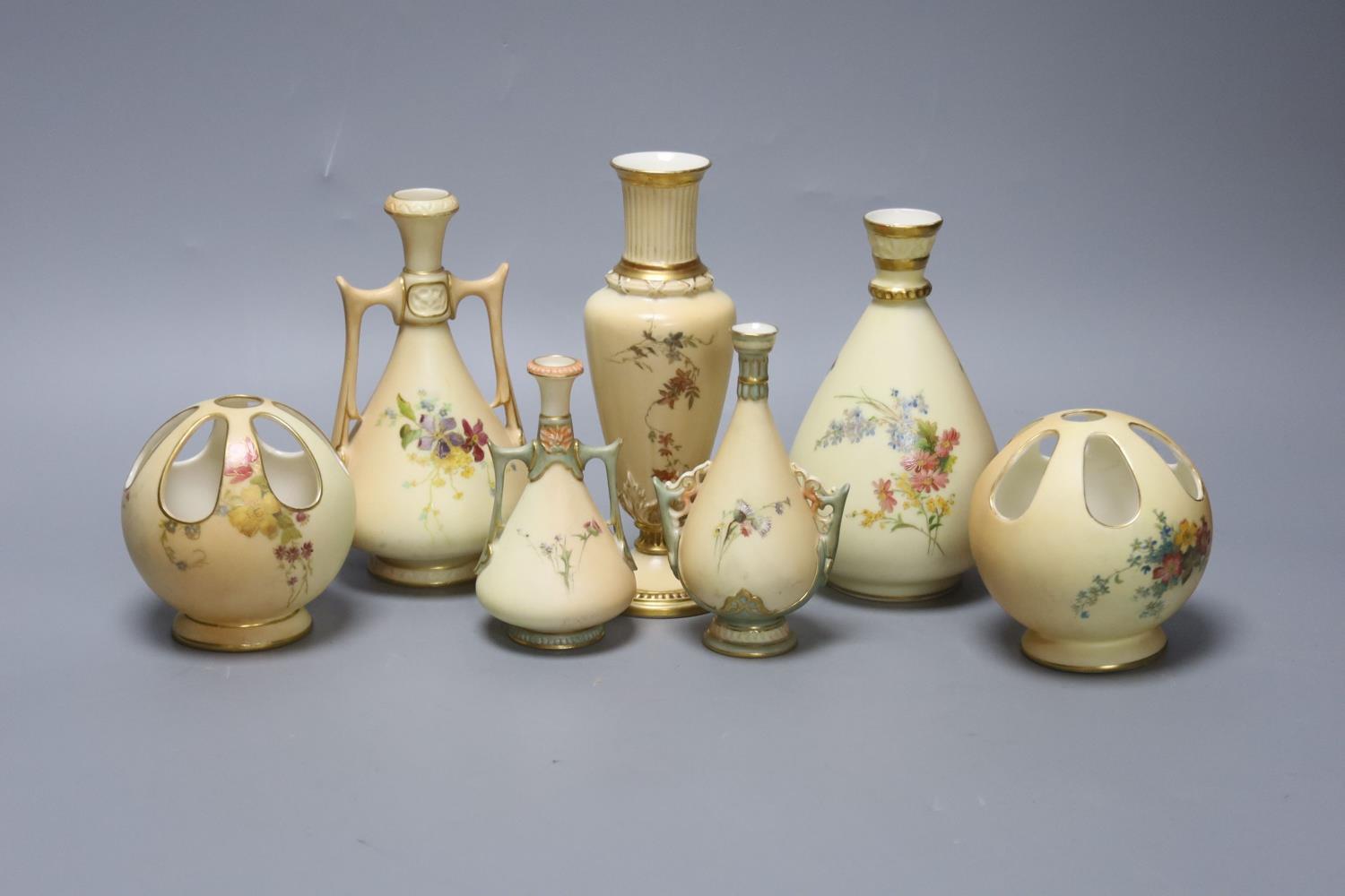 A small group of Royal Worcester blush ivory - a pair of globe pot pourri, a pair small vases and - Image 2 of 3