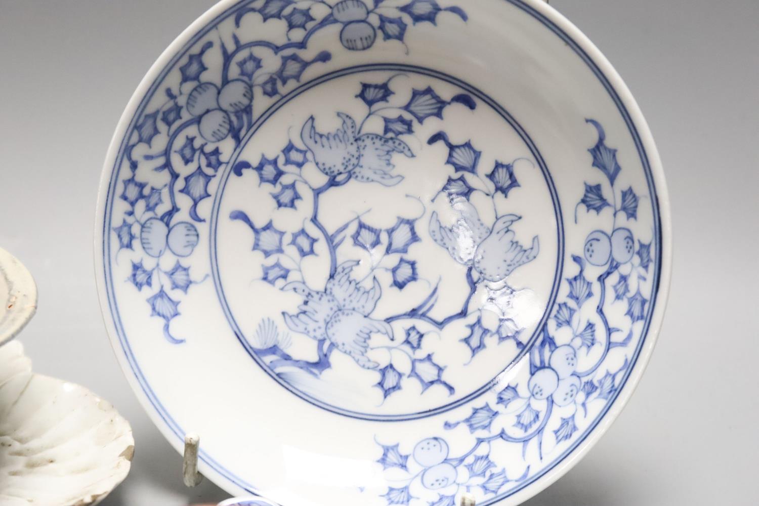 Assorted Chinese and oriental ceramics. - Image 5 of 6