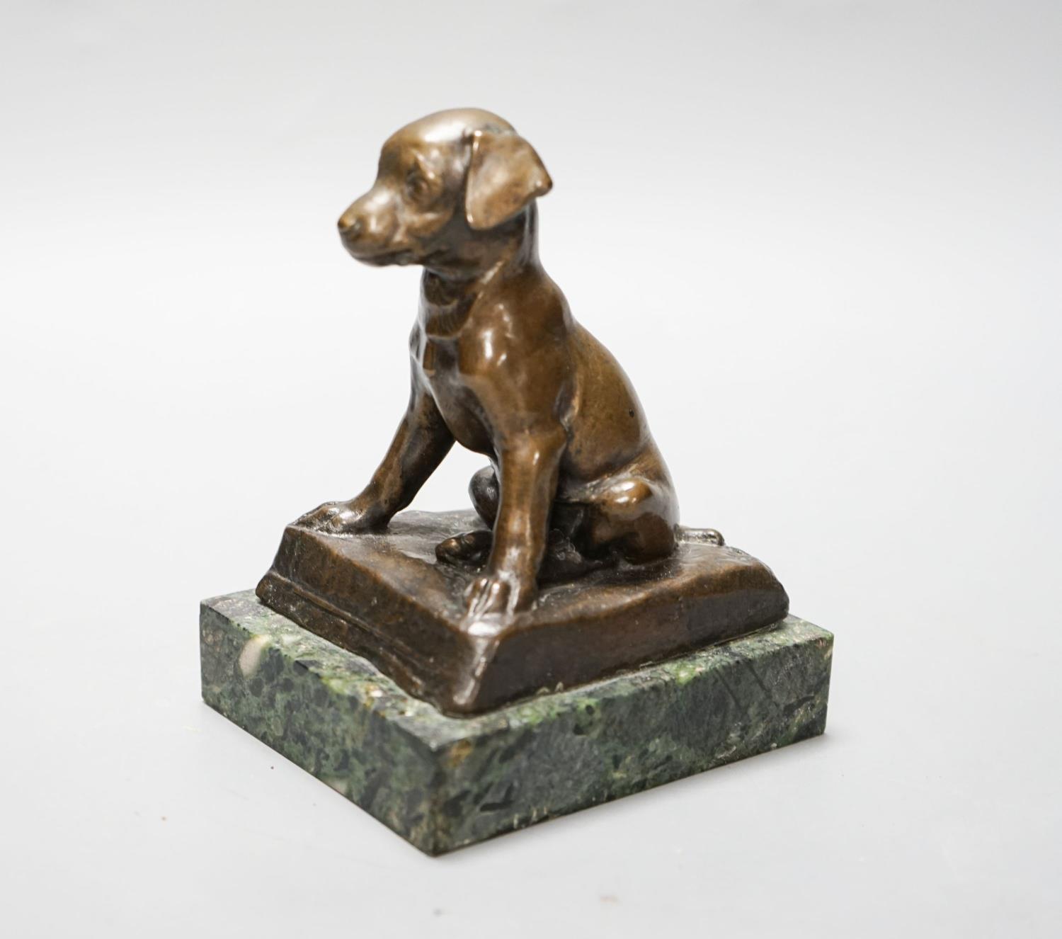 An early 20th century bronze figure of a seated puppy, 13cm - Image 2 of 3