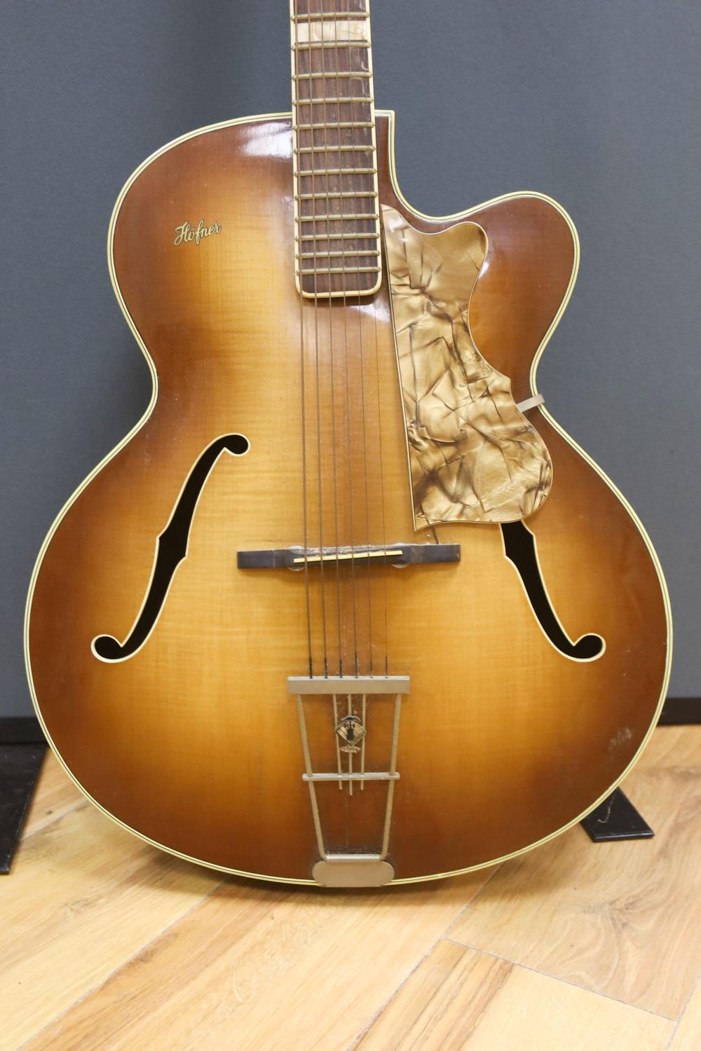 A Hofner acoustic f-hole guitar, circa 1950, having mother of pearl and tortoiseshell inlay to - Image 3 of 7