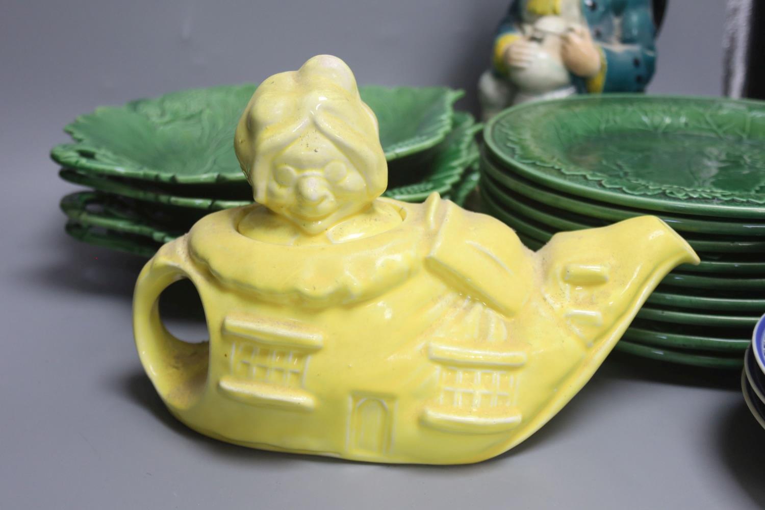 Victorian green majolica leaf dessert wares, Art Deco "Old Lady who lived in a Shoe" yellow teapot - Image 3 of 6