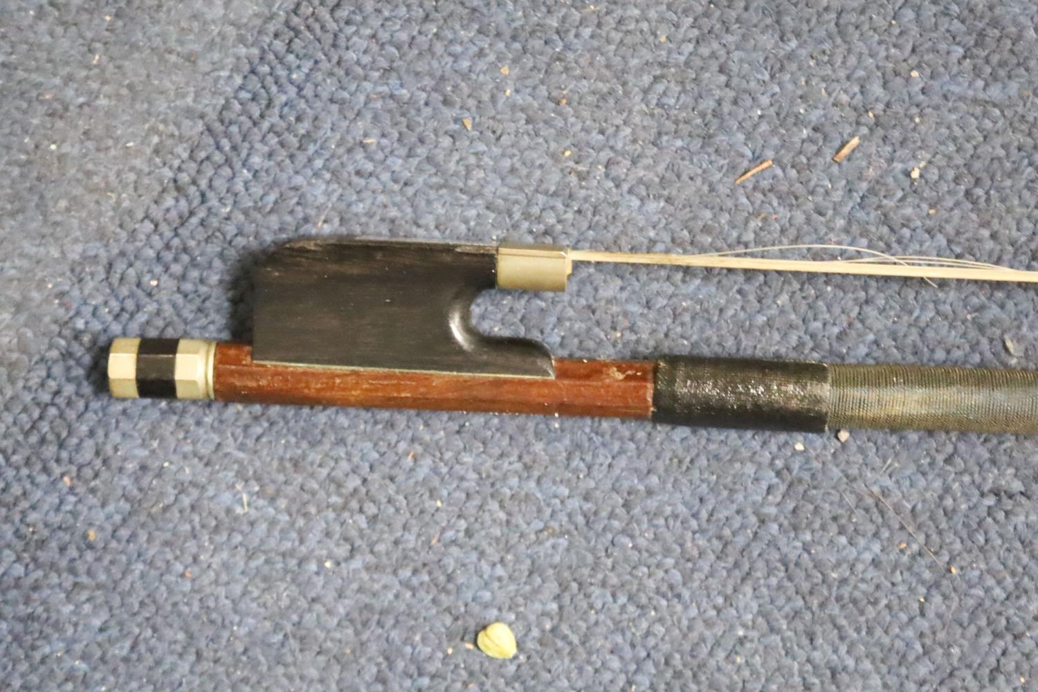 Early 20th century German cello and bow, the back measuring 75cm excluding the button - Image 11 of 12
