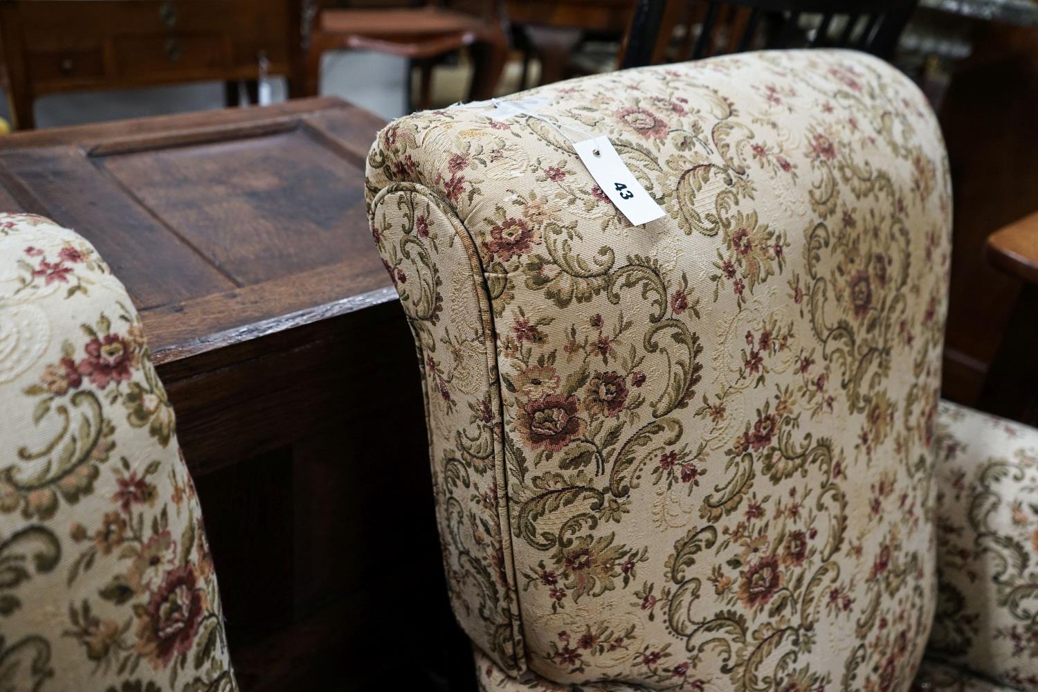 A near pair of late Victorian upholstered armchairs, width 88cm, depth 86cm, height 96cm - Image 5 of 5