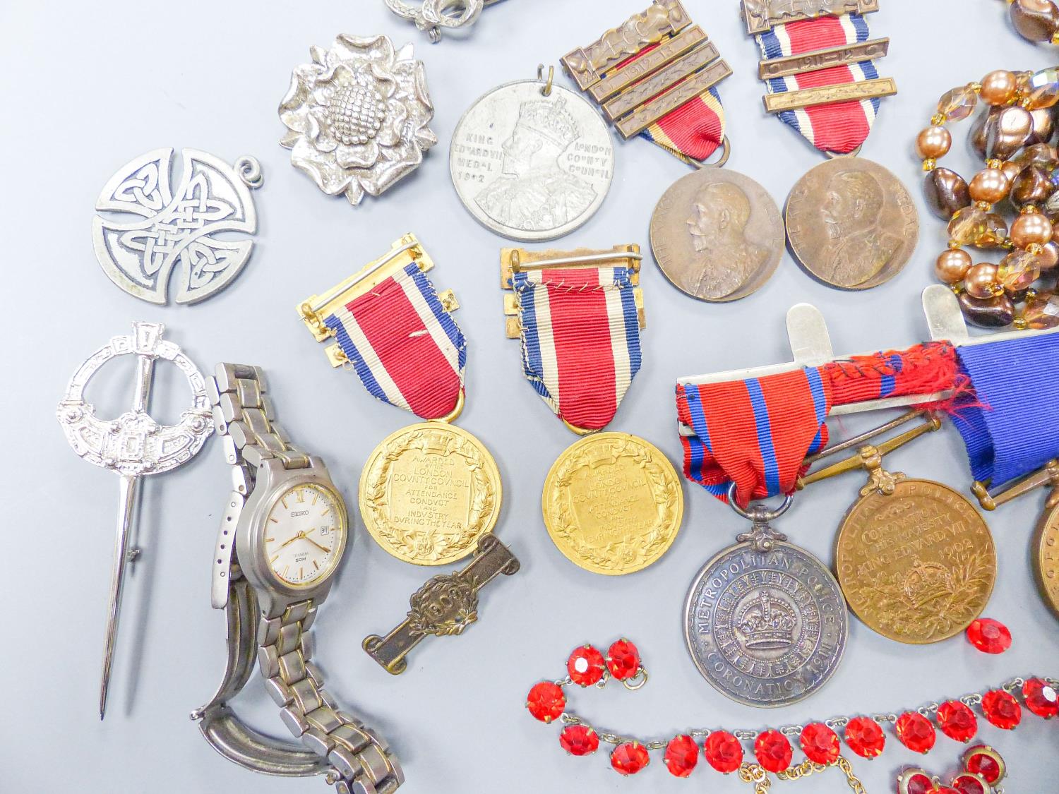 Medals, costume jewellery etc. - Image 2 of 8