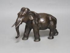 A Japanese Meiji period bronze elephant,22cm