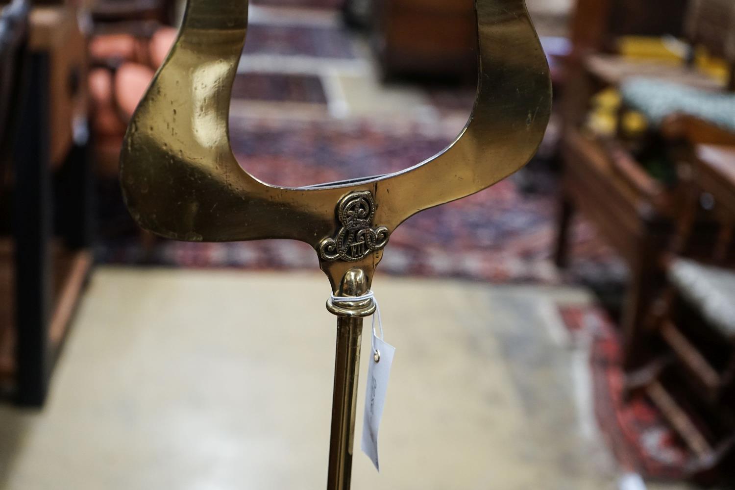 An Edwardian brass music stand and stool - Image 3 of 7