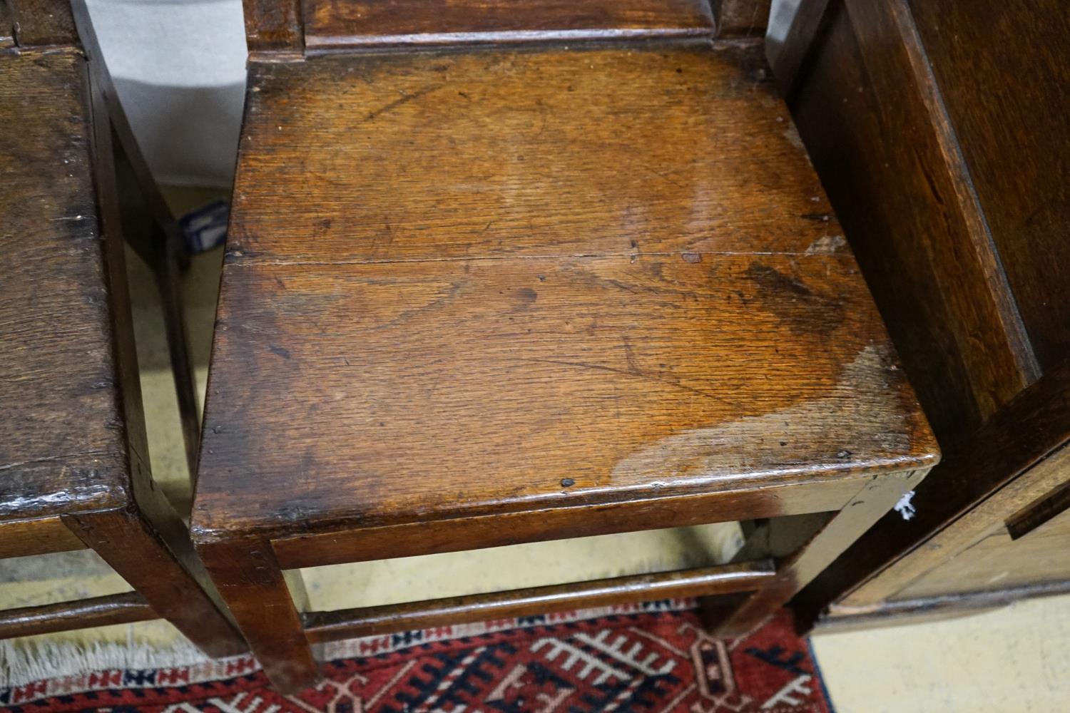 A set of five early 19th century Welsh provincial oak dining chairs - Image 3 of 4