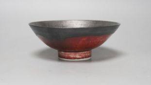 Eddie Curtis (b.1953), a copper red bowl,16cm