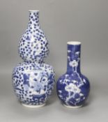 Two Chinese blue and white vases, tallest 29cm