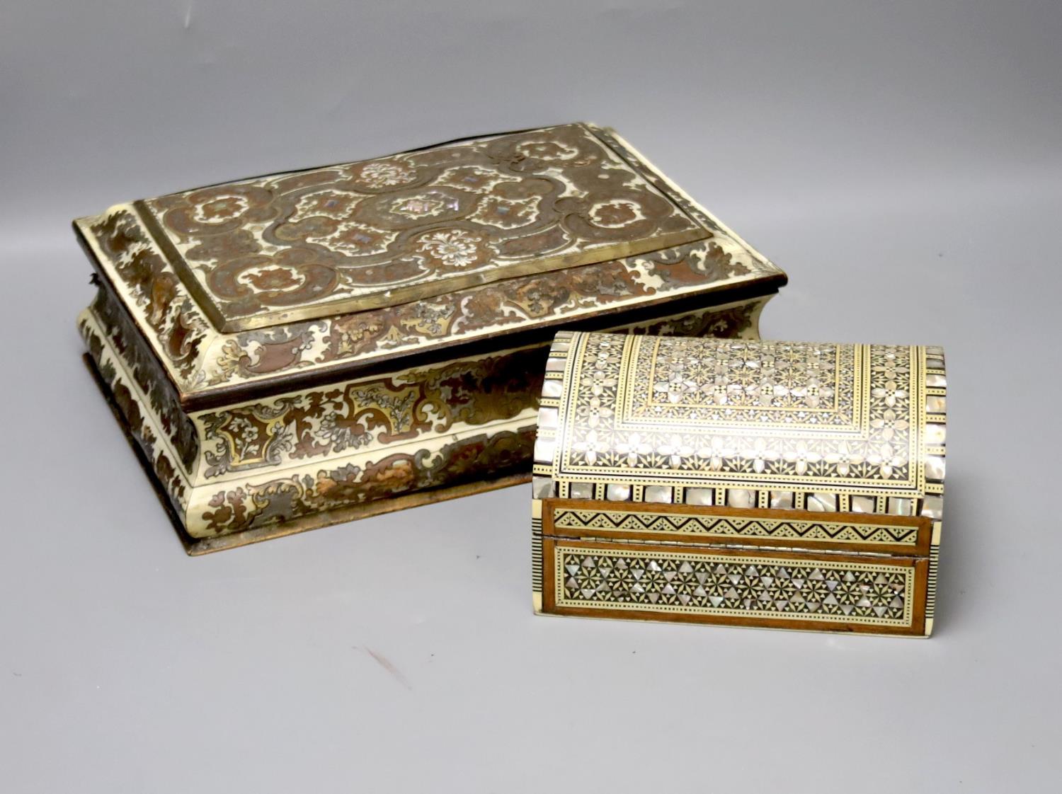 A 19th century French cut brass pewter and ivory inlaid jewellery box, h 10cm, 27 x 19cm, together