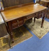 A Victorian mahogany kneehole dressing table, length 118cm, depth 48cm, height 76cm