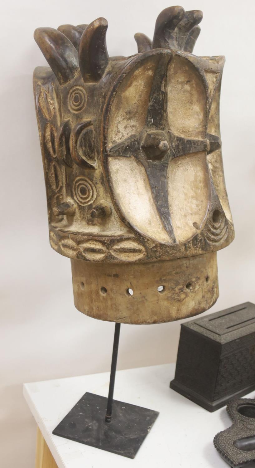 A Janus Bembe peoples aluga helmet mask75cm - Image 2 of 3