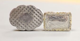 Two Nathaniel Mills silver vinaigrettes, cusped oval shape, 34mm Birmingham, 1849 and gilt border,