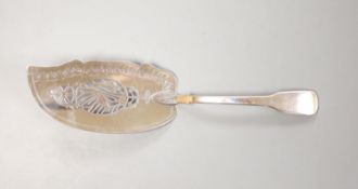 A George IV silver fiddle pattern fish slice, Robert Peppin, London, 1824, 28cm, 128 grams.