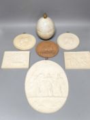 Decorative faux marble roundels, plaques and a faux ostrich egg box 28cm