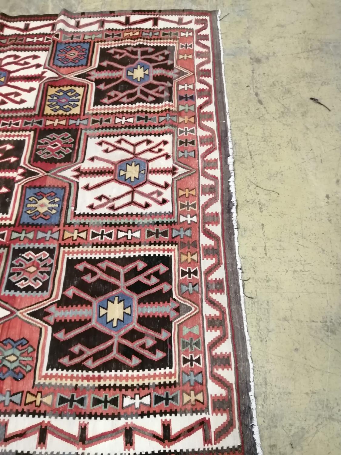 An antique Caucasian Kilim, 292 x 175cm - Image 3 of 4