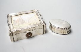 An Austro-Hungarian white metal mounted cigarette box with lid inset with print of a townscape, 12.