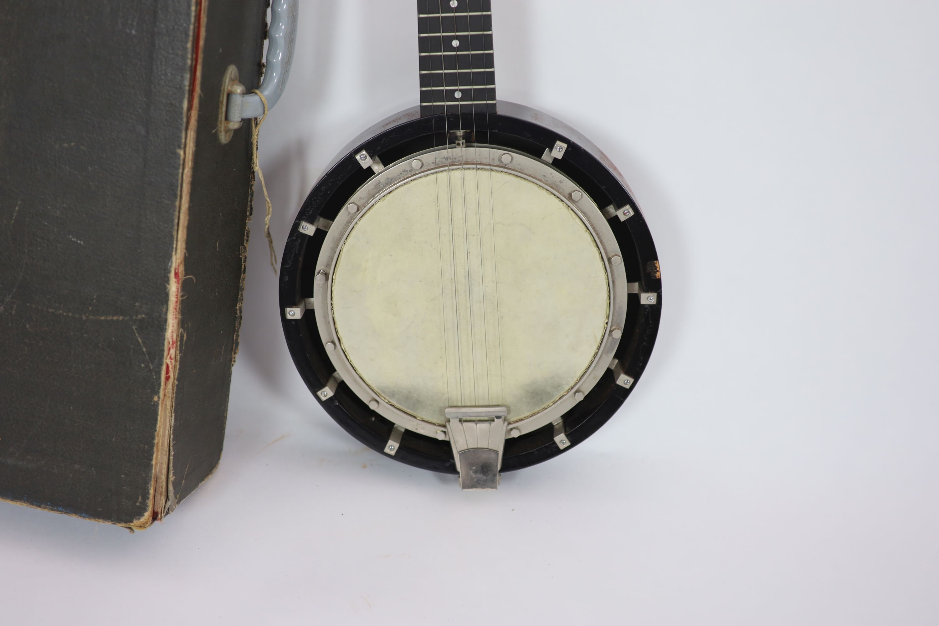 A Cammeyer banjo,nut to bridge 26 inches (bridge missing), 22 frets,length 93cm - Image 4 of 9