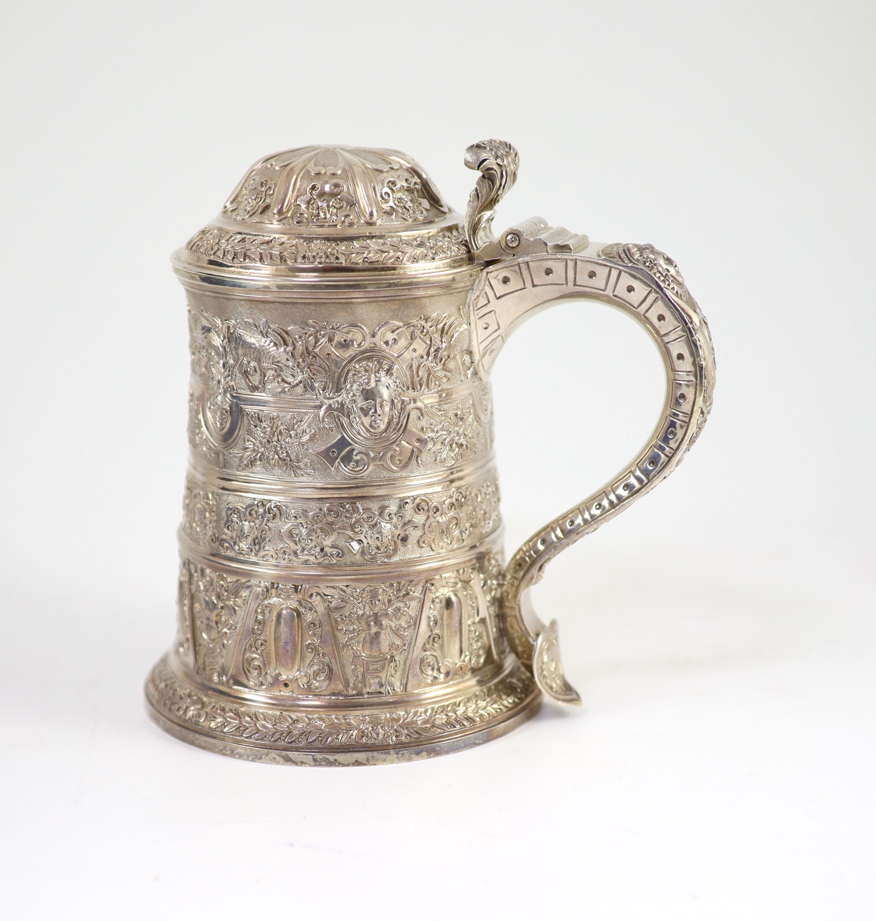 A good Victorian silver tankard, by John Samuel Hunt, (Hunt & Roskell, late Storr & Mortimer),of - Image 4 of 8