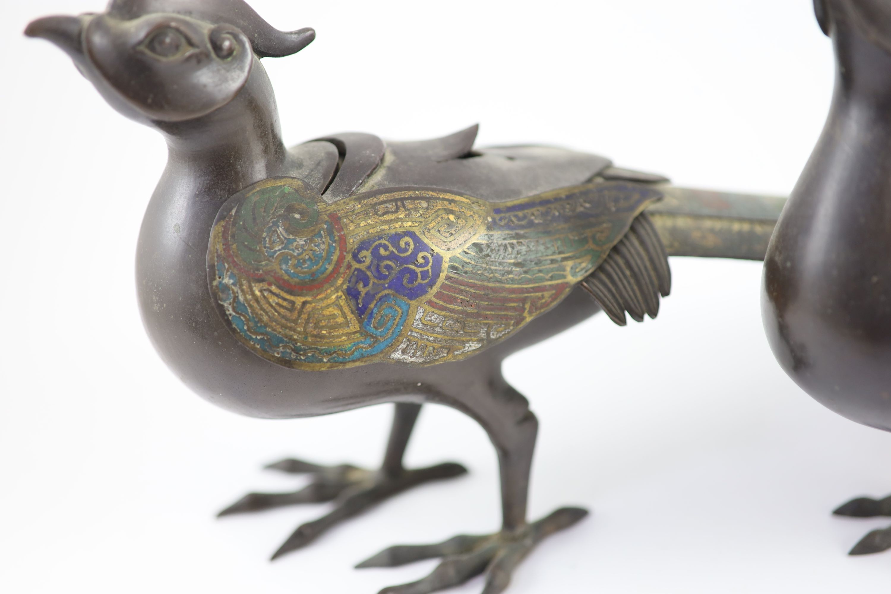 Two similar Japanese champlevé enamel and bronze ‘pheasant’ censers and covers, Meiji period,in - Image 5 of 5