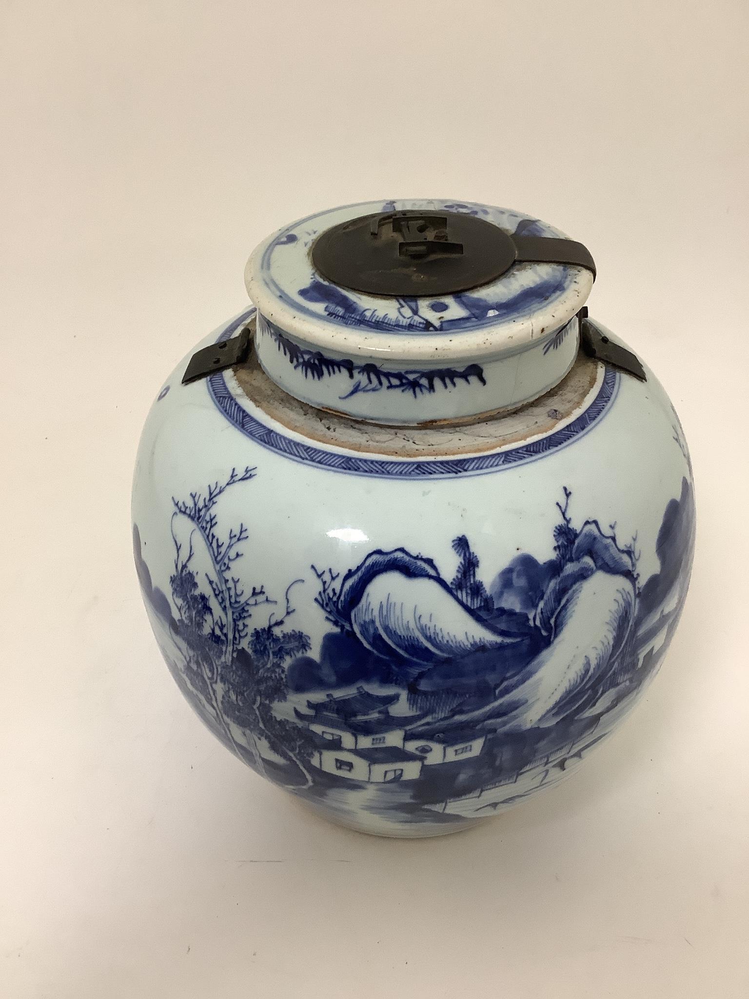 A Chinese blue and white jar and cover, Kangxi period (1662-1722),painted with a mountainous river - Image 7 of 8