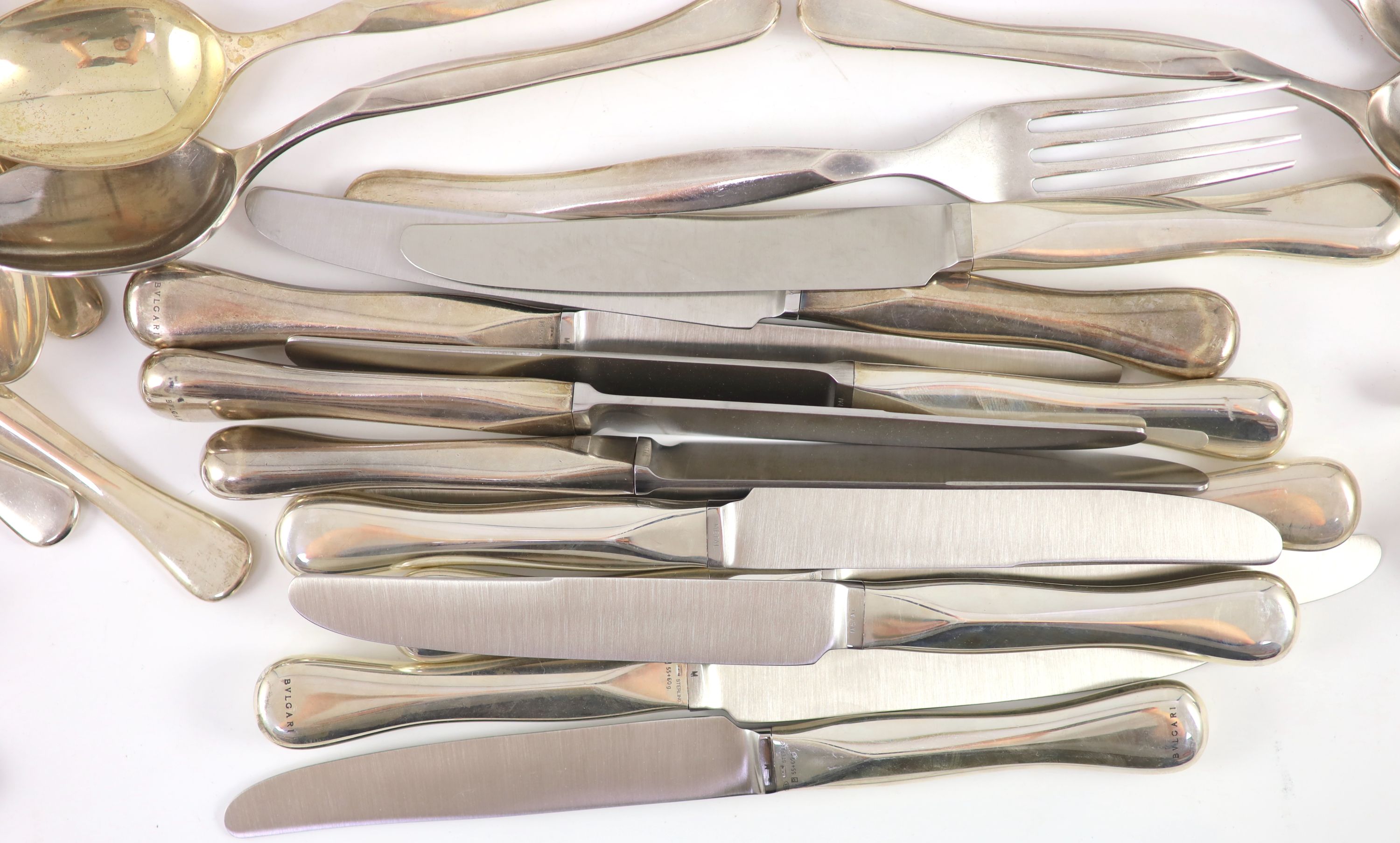 A modern canteen of Italian Eccentrica pattern by Rosenthal for Bulgari 925 sterling cutlery for - Image 7 of 8