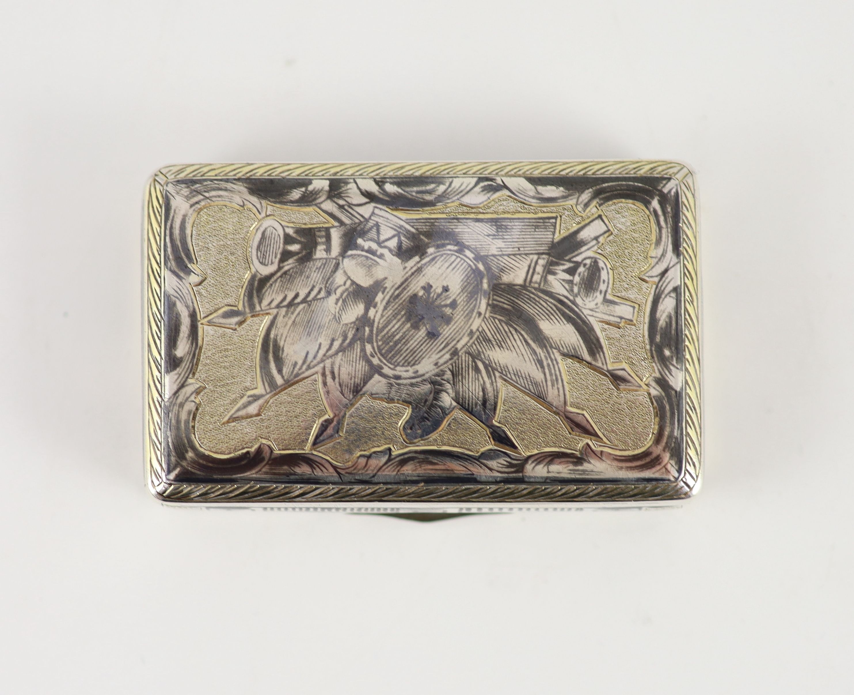 An early 19th century Russian 84 zolotnik parcel gilt silver and niello snuff box, assay master - Image 4 of 6